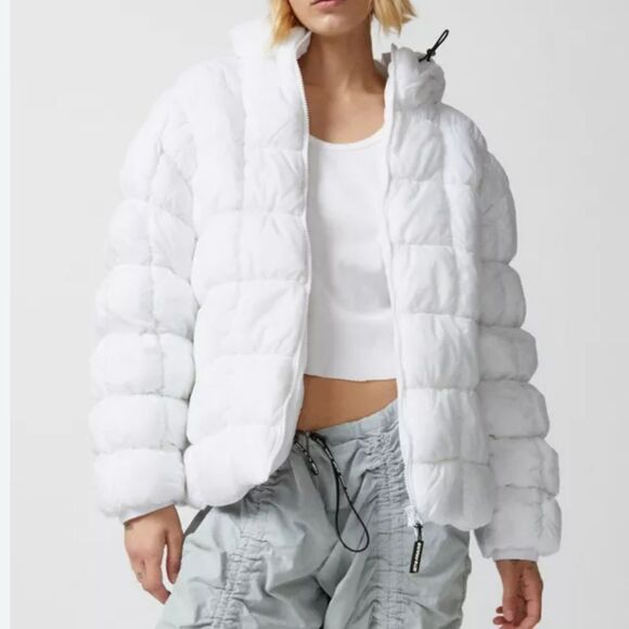 Urban Outfitters iets frans Ruched Puffer Jacket white size S - Picture 5 of 6